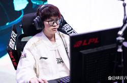 包含Rookie意外战胜独行侠，重返赛场引爆全场！气势如虹延续的词条