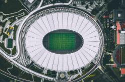 大比分获胜首场状态出色，TL观众沸腾！，Rookie重返赛场再创辉煌时刻